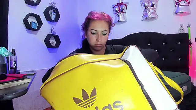 LucyStrike  online show from 11.24.25