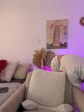 Snapshot of Ashleyjenner_ chatting on 04.09.26 Ashleyjenner online show from 04.09.26