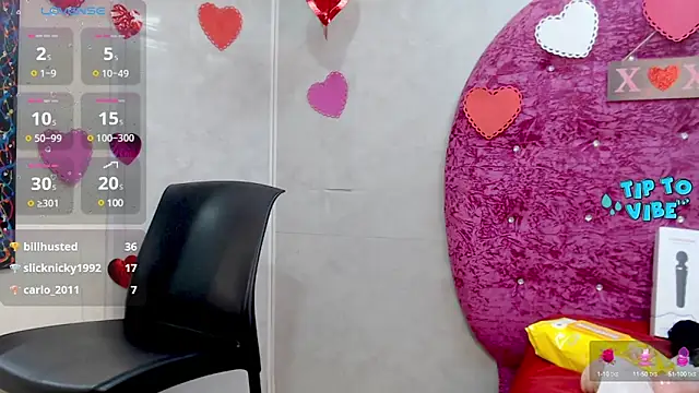 Litzy Curly online show from 02.19.25