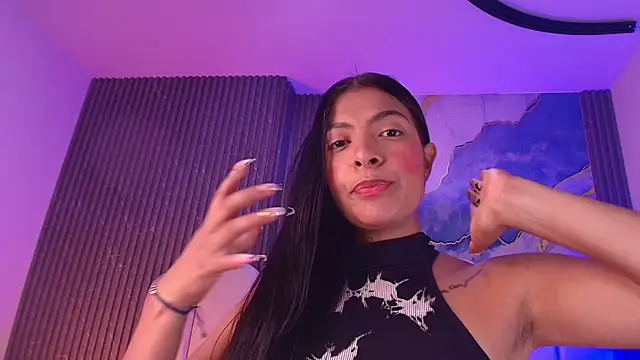 hot dione online show from 04.14.26