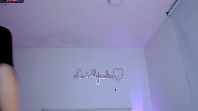 alee lenoxx online show from 11.27.25