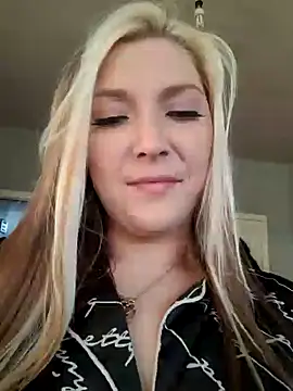 Snapshot of Kinkymilf56 chatting on 12.01.24 Kinkymilf56 online show from 12.01.24