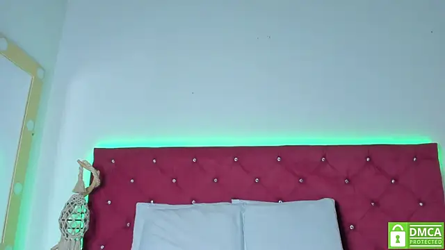 Ruth harvey  online show from 02.22.25