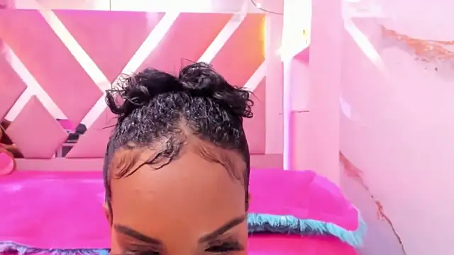 Scarlett-Bonnet online show from 02.08.25