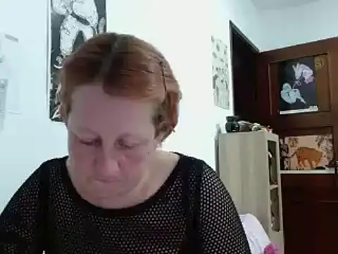 Snapshot of ViioletaMora chatting on 02.19.26 ViioletaMora online show from 02.19.26