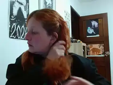 Snapshot of ViioletaMora chatting on 02.21.26 ViioletaMora online show from 02.21.26