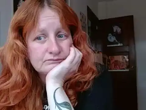 Snapshot of ViioletaMora chatting on 02.23.26 ViioletaMora online show from 02.23.26