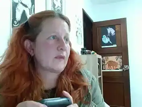 Snapshot of ViioletaMora chatting on 02.24.26 ViioletaMora online show from 02.24.26