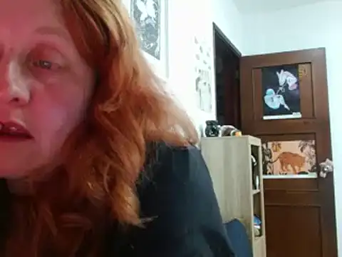 Snapshot of ViioletaMora chatting on 03.13.26 ViioletaMora online show from 03.13.26