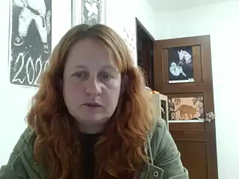 Snapshot of ViioletaMora chatting on 03.17.26 ViioletaMora online show from 03.17.26