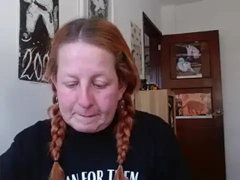 Snapshot of ViioletaMora chatting on 03.21.26 ViioletaMora online show from 03.21.26