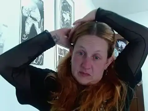 Snapshot of ViioletaMora chatting on 03.23.26 ViioletaMora online show from 03.23.26
