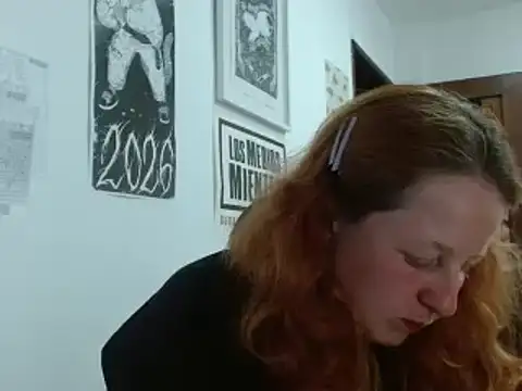 Snapshot of ViioletaMora chatting on 03.24.26 ViioletaMora online show from 03.24.26