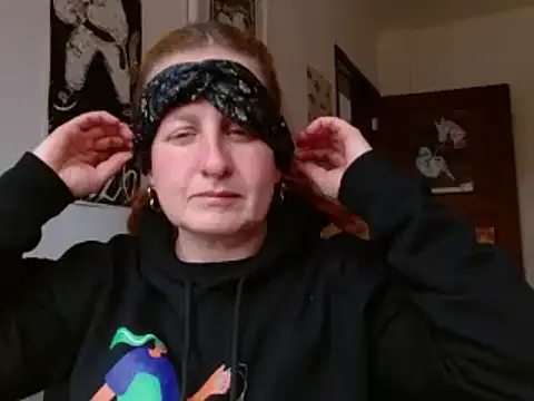 Snapshot of ViioletaMora chatting on 03.30.26 ViioletaMora online show from 03.30.26