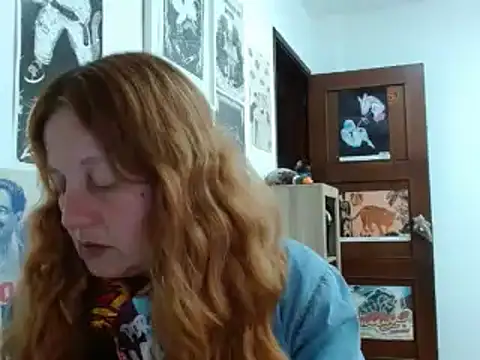 Snapshot of ViioletaMora chatting on 06.21.26 ViioletaMora online show from 06.21.26