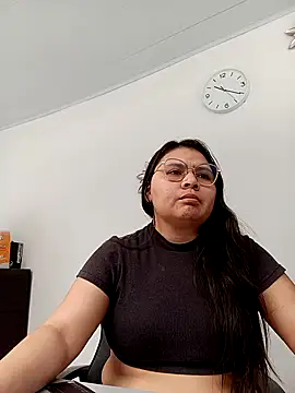 Snapshot of alice_love052 chatting on 10.24.25 alice love052 online show from 10.24.25