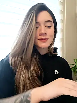 Snapshot of maliciaworld chatting on 02.02.25 maliciaworld online show from 02.02.25