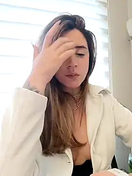 Snapshot of maliciaworld chatting on 03.11.25 maliciaworld online show from 03.11.25