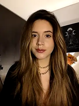 Snapshot of maliciaworld chatting on 10.09.25 maliciaworld online show from 10.09.25