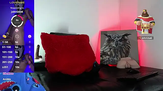 Snapshot of Elian_Cooper chatting on 12.26.24 Elian Cooper online show from 12.26.24