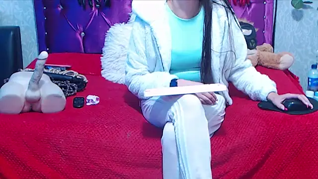 AyshaScott online show from 03.04.26