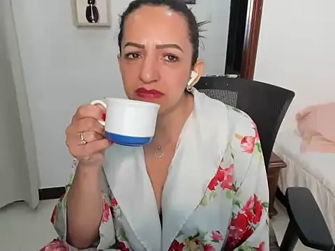 Snapshot of MonicaGarcia_ chatting on 02.13.26 MonicaGarcia online show from 02.13.26