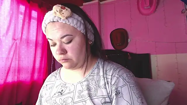 NikkiRous  online show from 02.23.26