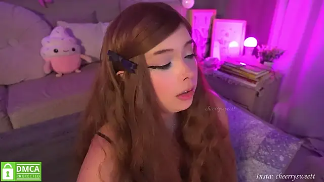 Snapshot of Cheerrysweett chatting on 12.14.25 Cheerrysweett online show from 12.14.25