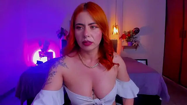 Snapshot of Dulce_charlottee chatting on 02.05.25 Dulce charlottee online show from 02.05.25