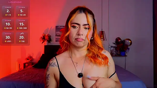 Snapshot of Dulce_charlottee chatting on 09.22.25 Dulce charlottee online show from 09.22.25