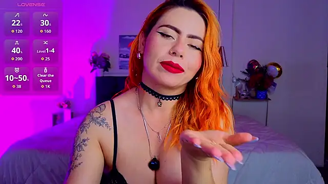 Snapshot of Dulce_charlottee chatting on 09.25.25 Dulce charlottee online show from 09.25.25