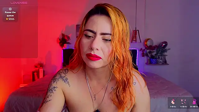 Snapshot of Dulce_charlottee chatting on 10.12.25 Dulce charlottee online show from 10.12.25