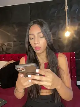 Snapshot of Ema_azel chatting on 12.10.24 Ema azel online show from 12.10.24