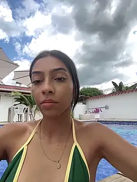 Snapshot of Ema_azel chatting on 01.17.25 Ema azel online show from 01.17.25