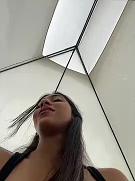 Snapshot of Ema_azel chatting on 09.30.25 Ema azel online show from 09.30.25