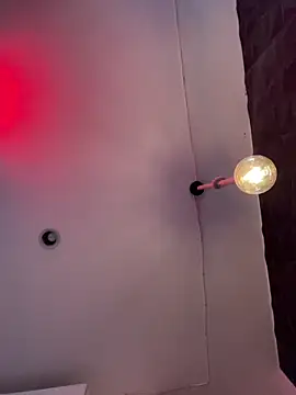 Snapshot of Ema_azel chatting on 10.11.25 Ema azel online show from 10.11.25