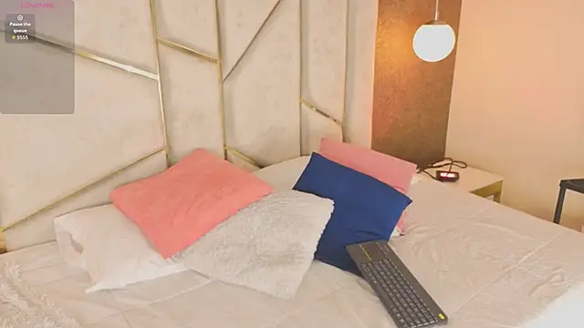 AilishBenson online show from 02.10.26