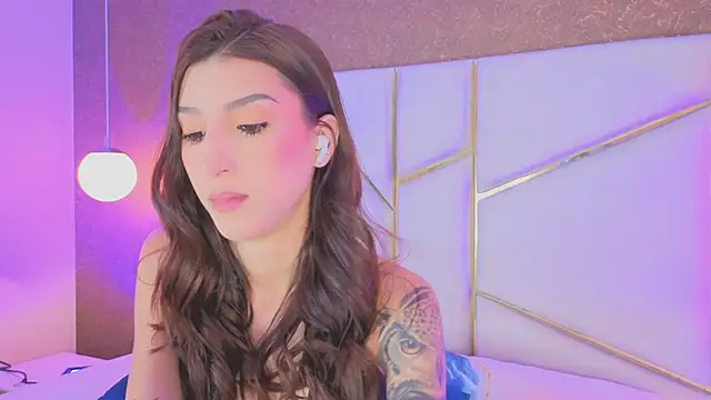 Snapshot of AilishBenson chatting on 05.02.26 AilishBenson online show from 05.02.26