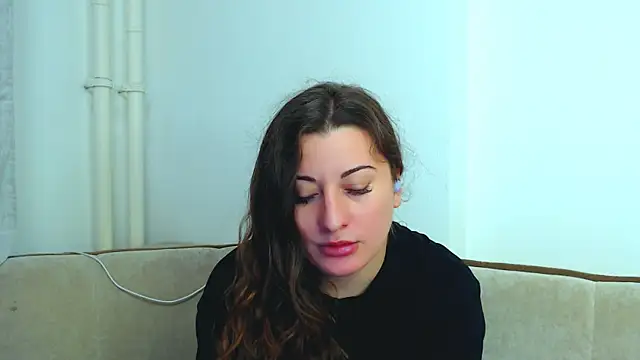 Helen Adams  online show from 01.09.25