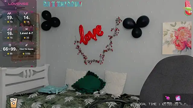 Snapshot of Crystal_Chris chatting on 02.26.25 Crystal Chris online show from 02.26.25