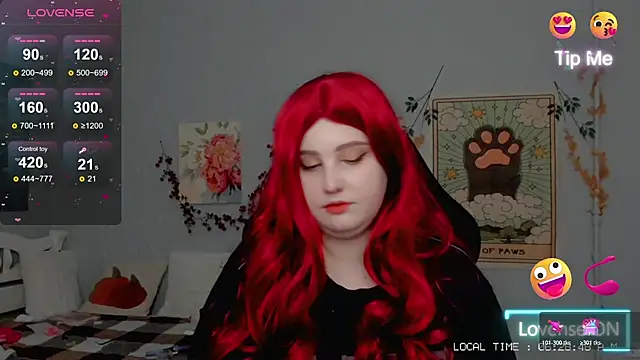 Snapshot of Crystal_Chris chatting on 11.12.25 Crystal Chris online show from 11.12.25