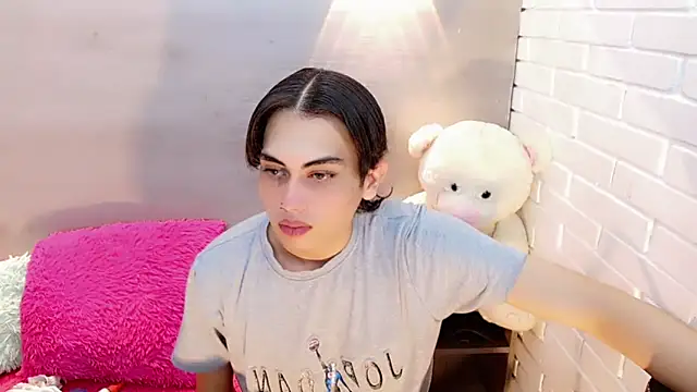 Daniela Pink  online show from 09.27.25