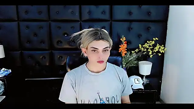 Daniela Pink  online show from 02.13.26