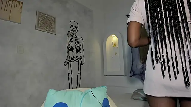 Tahira 21  online show from 10.23.25