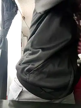 Snapshot of Sasha_smith23 chatting on 02.14.25 Sasha smith23 online show from 02.14.25