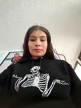 Snapshot of Sasha_smith23 chatting on 03.03.25 Sasha smith23 online show from 03.03.25