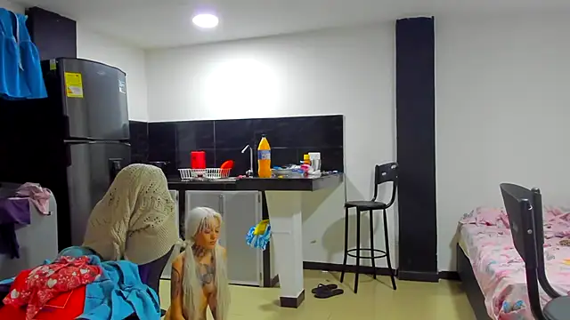 barbara anal squirt  online show from 03.21.25