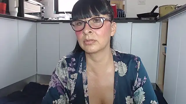 HellenLatin online show from 05.18.26