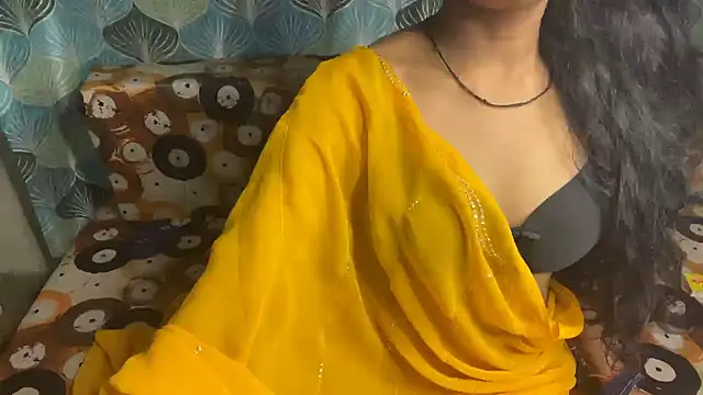 Snapshot of shuhana_ chatting on 04.08.26 shuhana online show from 04.08.26