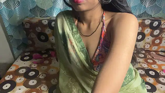 Snapshot of shuhana_ chatting on 04.10.26 shuhana online show from 04.10.26